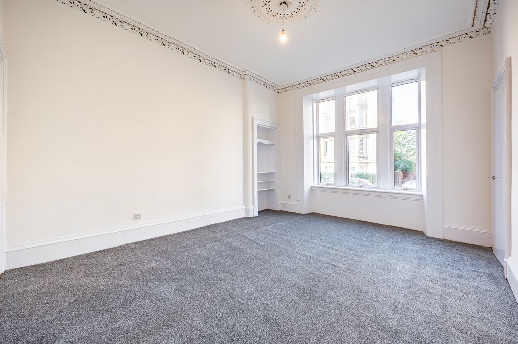 Property photo 2 of 27