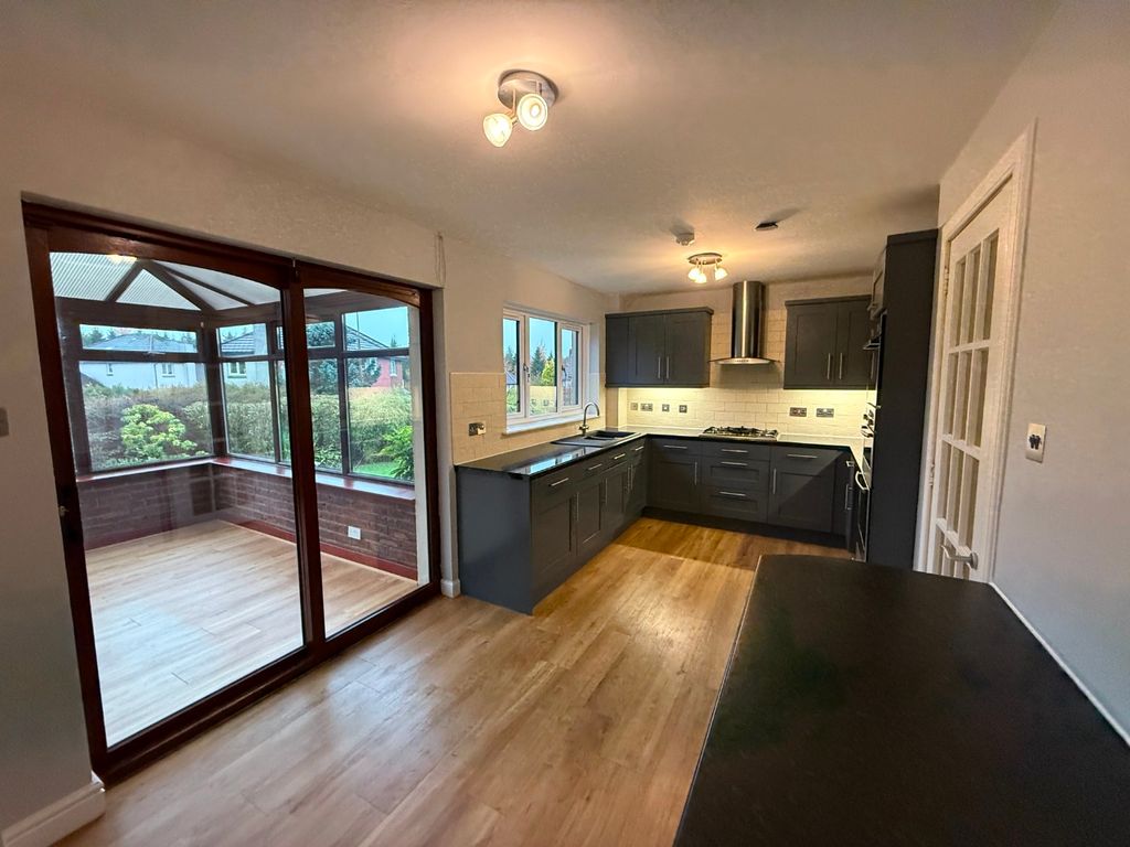 Property photo 3 of 39 Photo 3