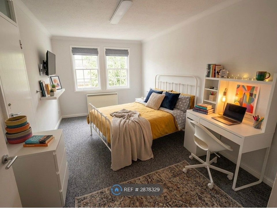 Property photo 3 of 6