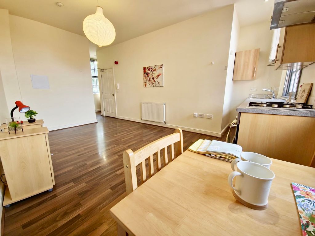 Property photo 3 of 7