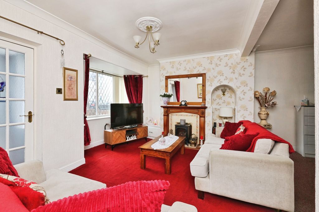 Property photo 2 of 15