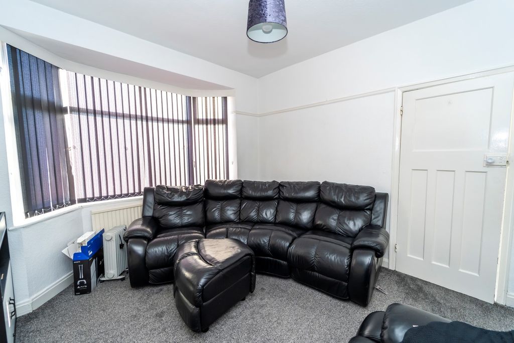 Property photo 3 of 24