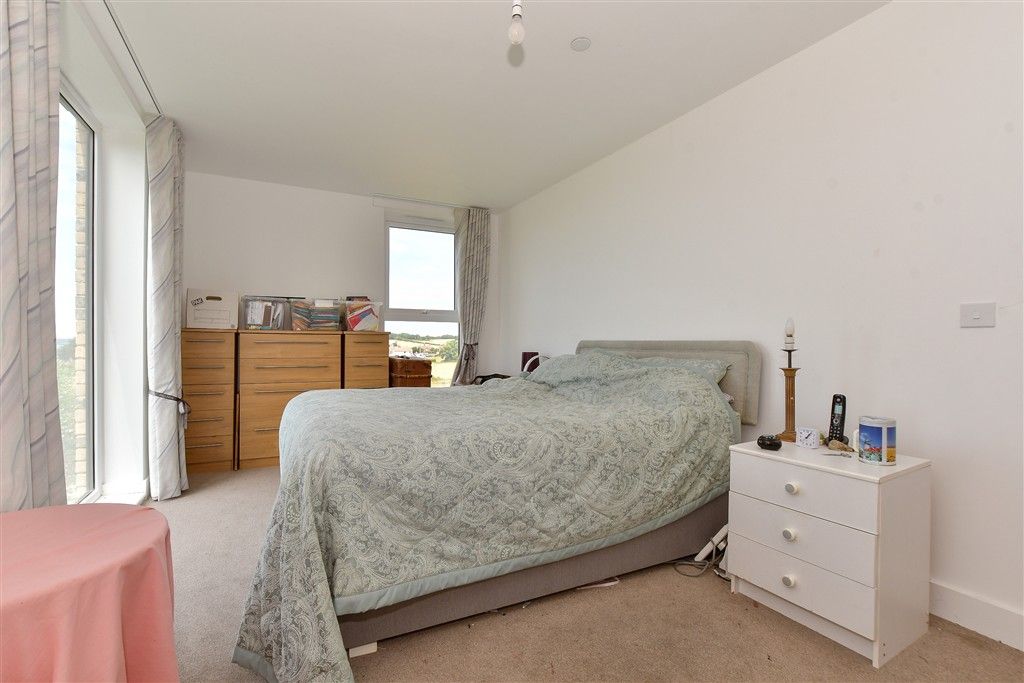 Property photo 1 of 9 Bedroom 1