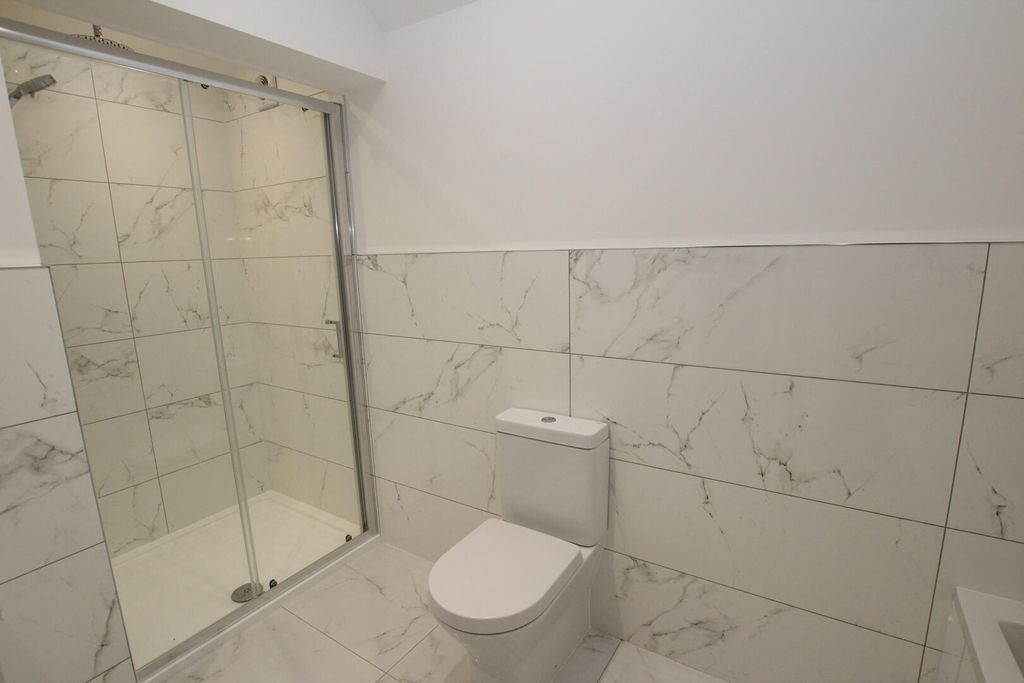 Additional image 11 of 2 bed flat for saleDerby Road, The Park NG7