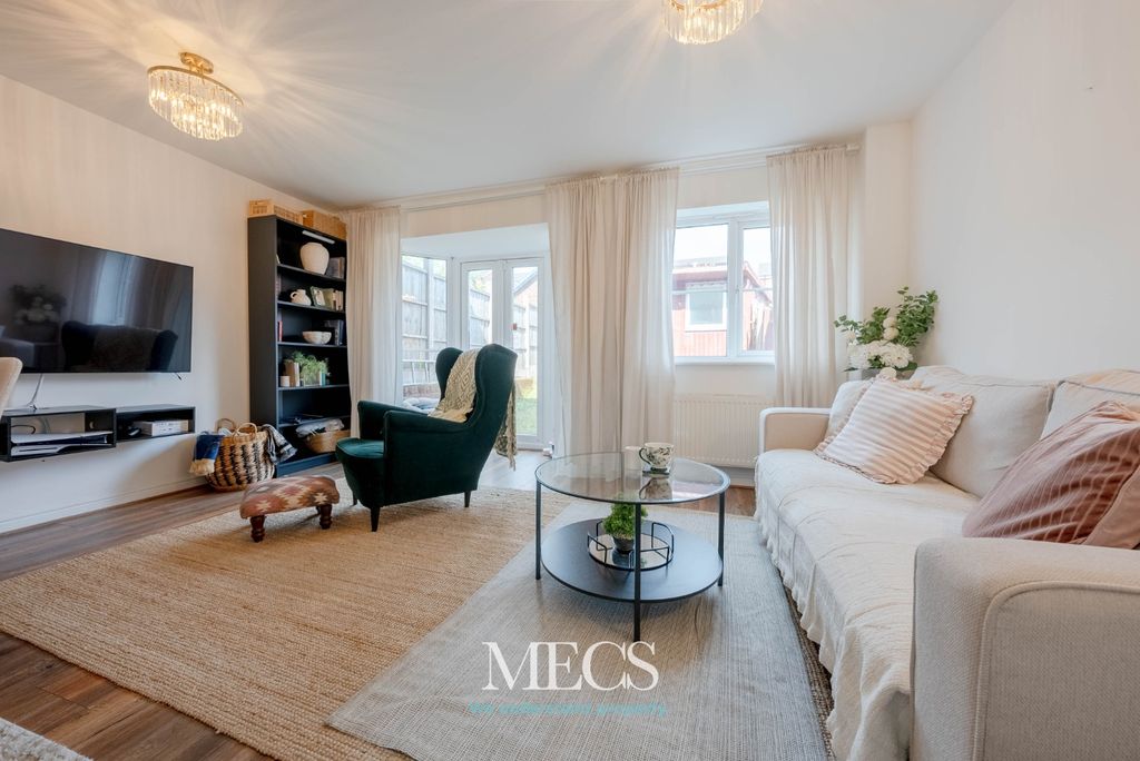 Property photo 2 of 18 5098673