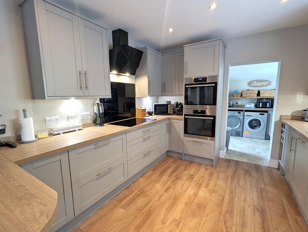 Property photo 2 of 28 Pxl_20251023_144452560.Mp.Jpg