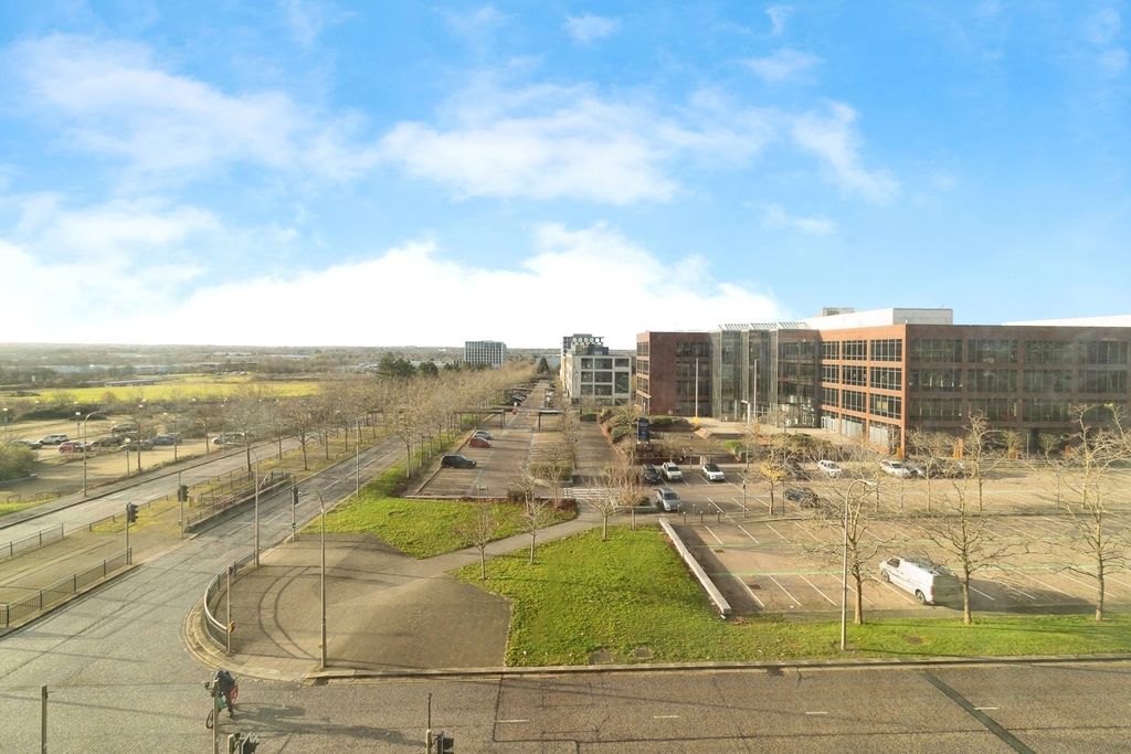 Property photo 1 of 20 Pbox-Img.Jpg