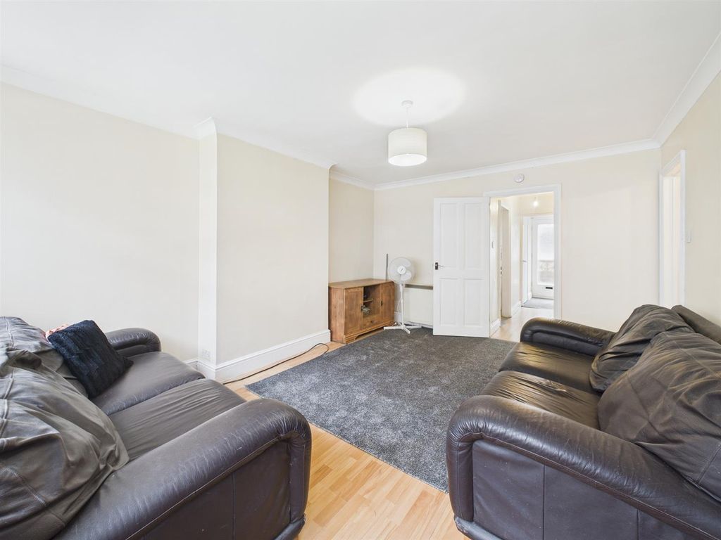 Additional image 8 of 2 bed flat for saleSouth Coast Road, Telscombe Cliffs, Peacehaven BN10