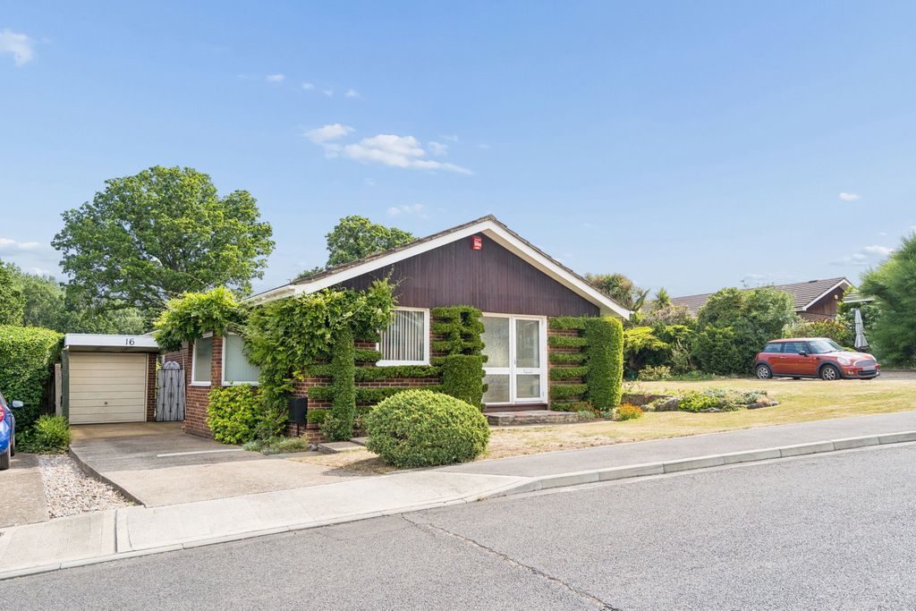 Property photo 1 of 18