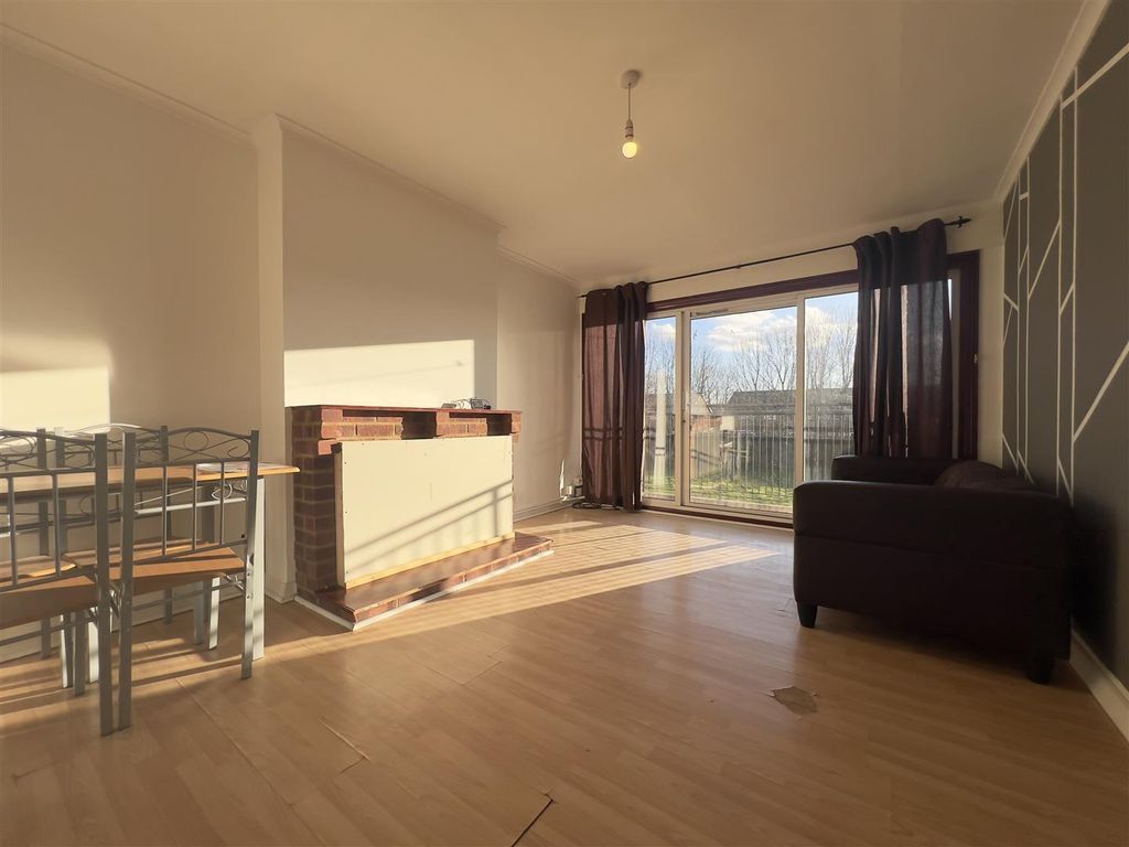 Property photo 1 of 8 Living Area