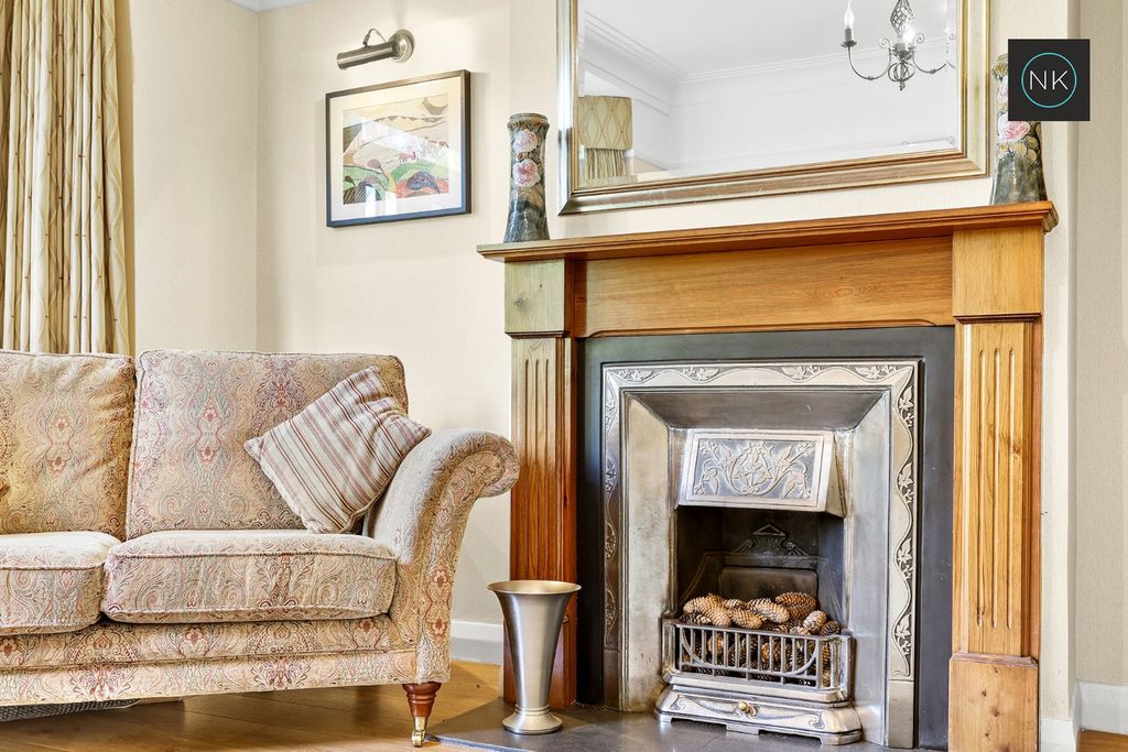 Property photo 3 of 32 5352473