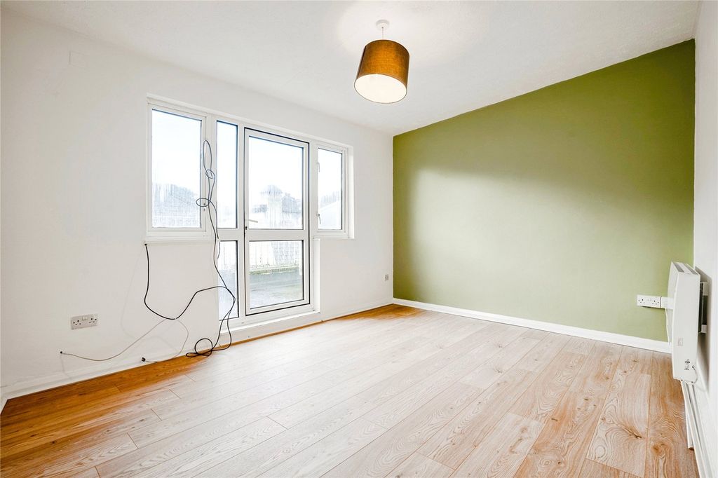 Property photo 1 of 15 Picture No. 02