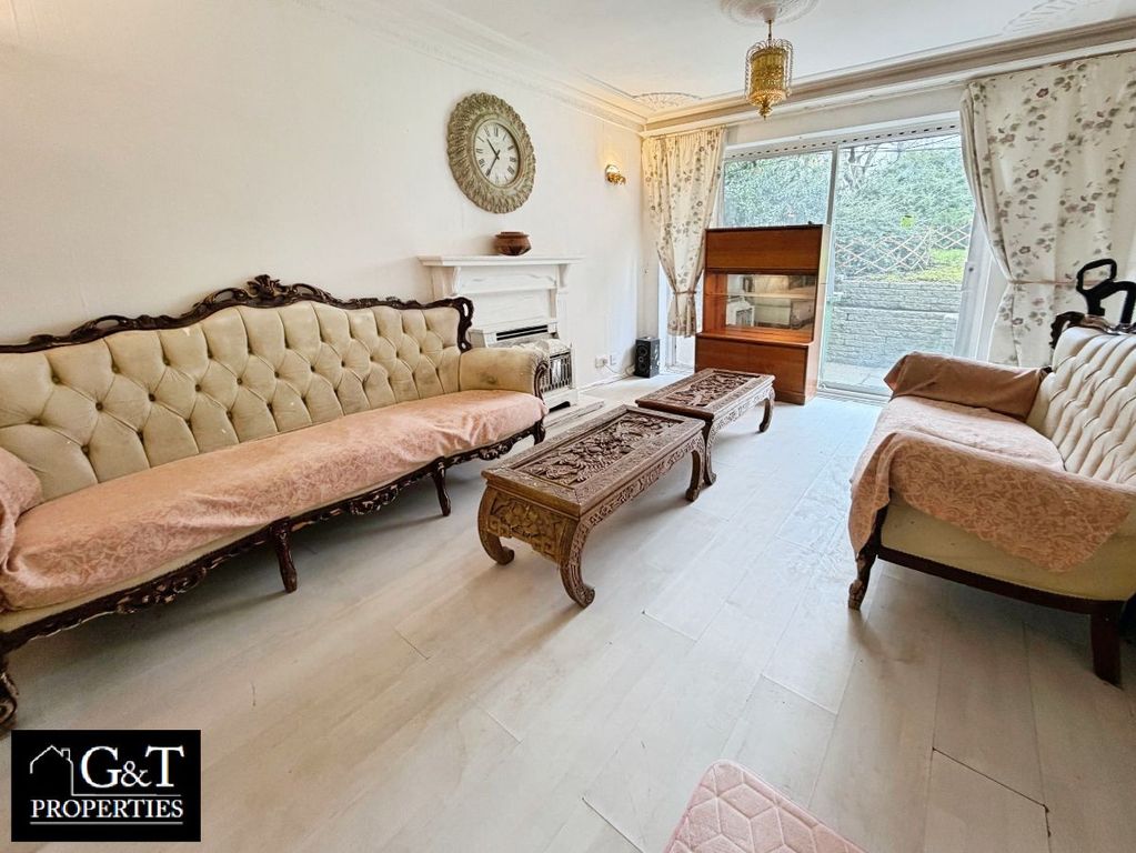 Property photo 2 of 29