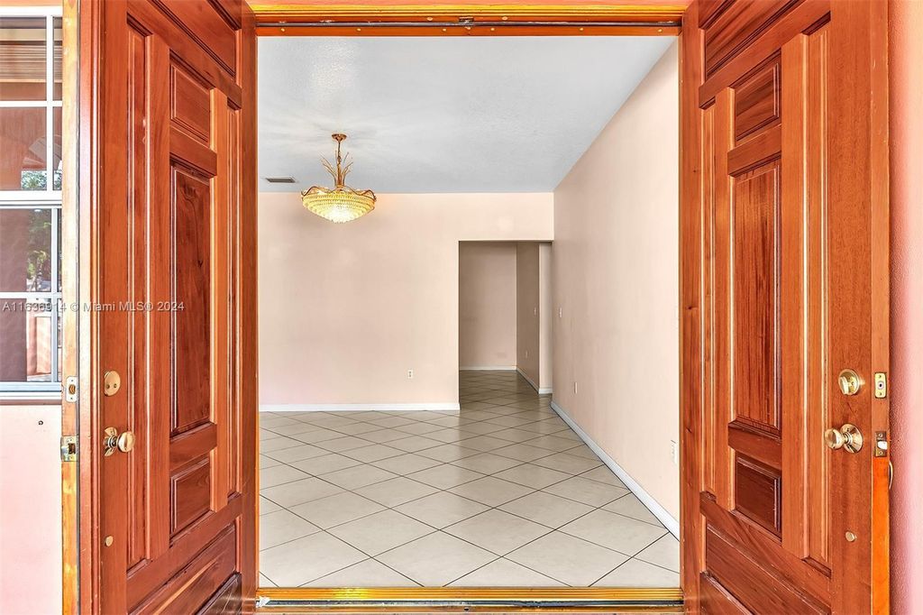 Property photo 2 of 6 <Alttext/>