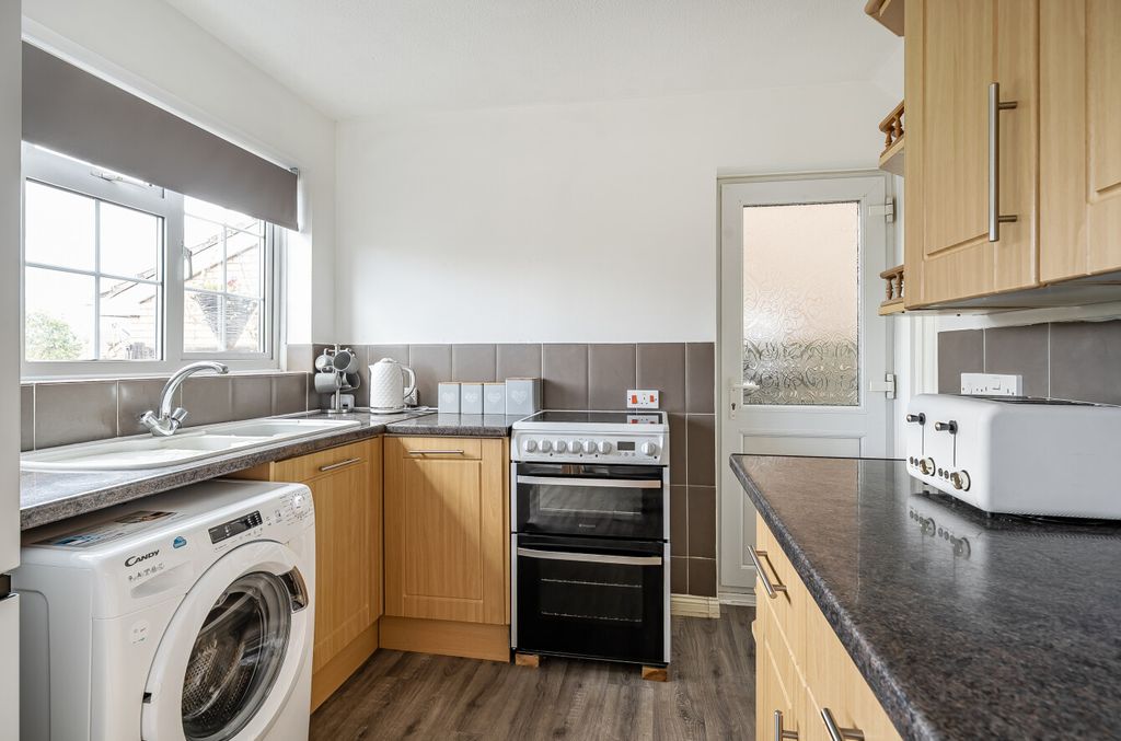 Property photo 3 of 15 Kitchen