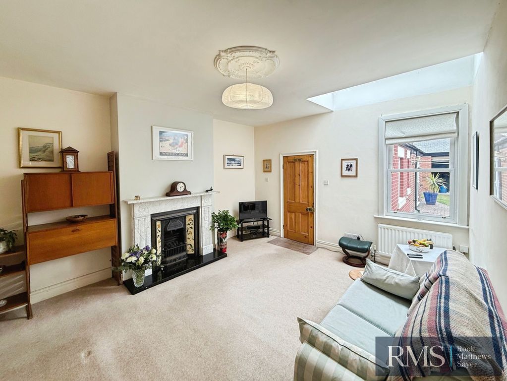 Property photo 3 of 16 Photo 10