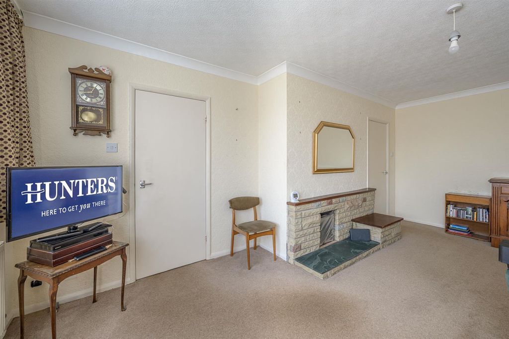 Property photo 3 of 14