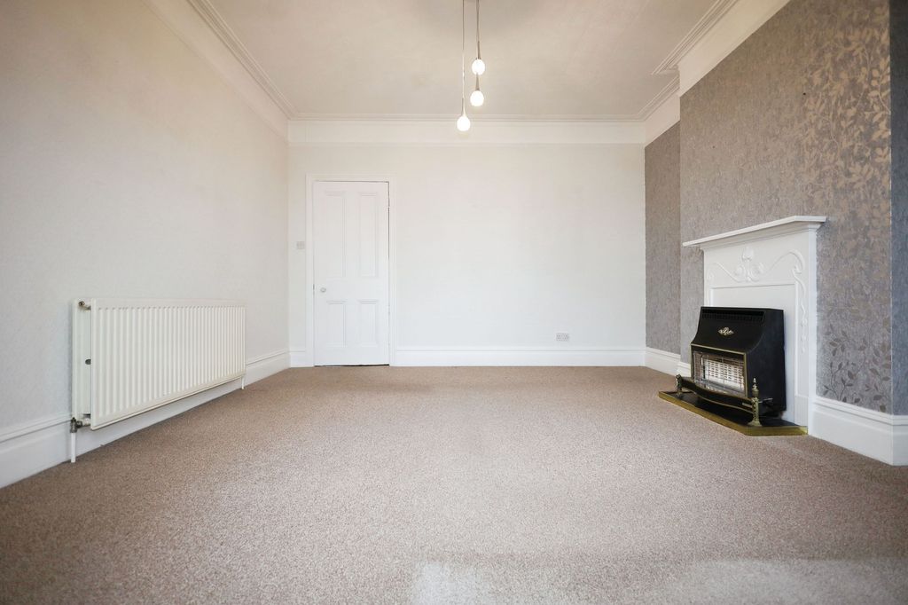 Property photo 3 of 14 Photo 5