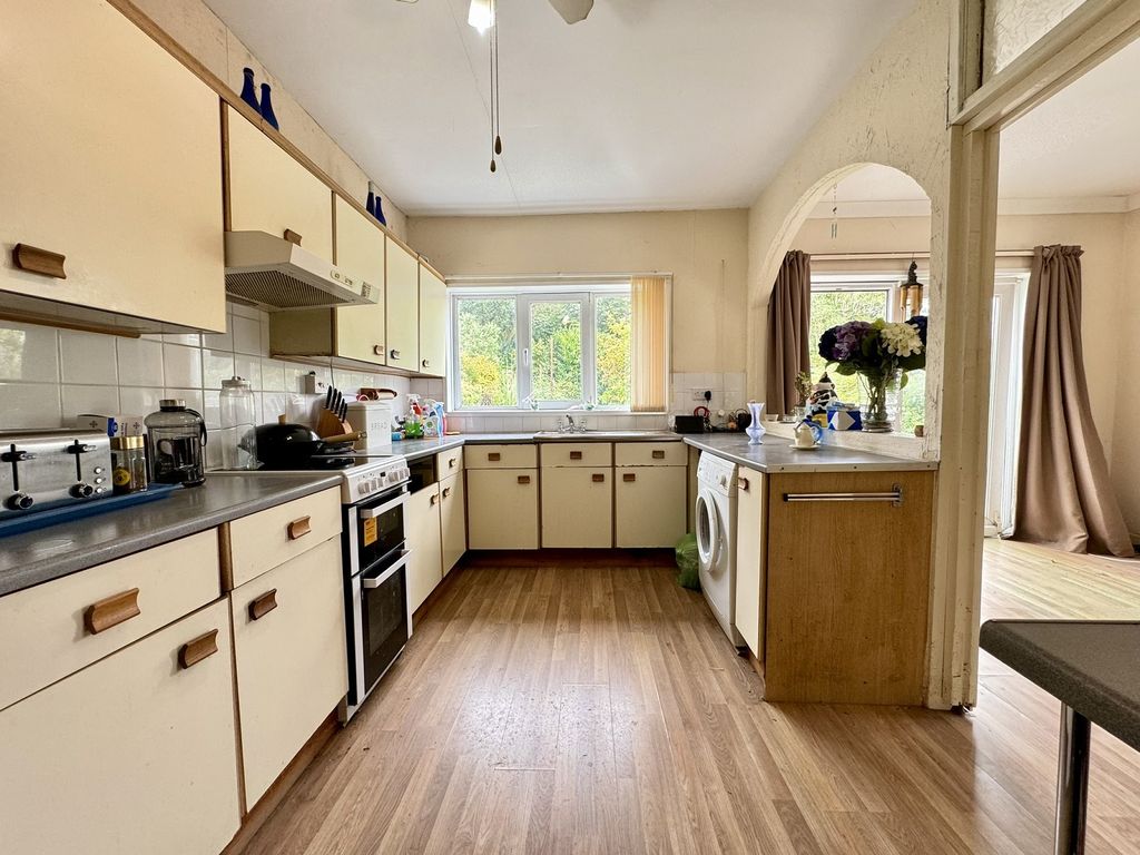 Property photo 3 of 21 Not Specified