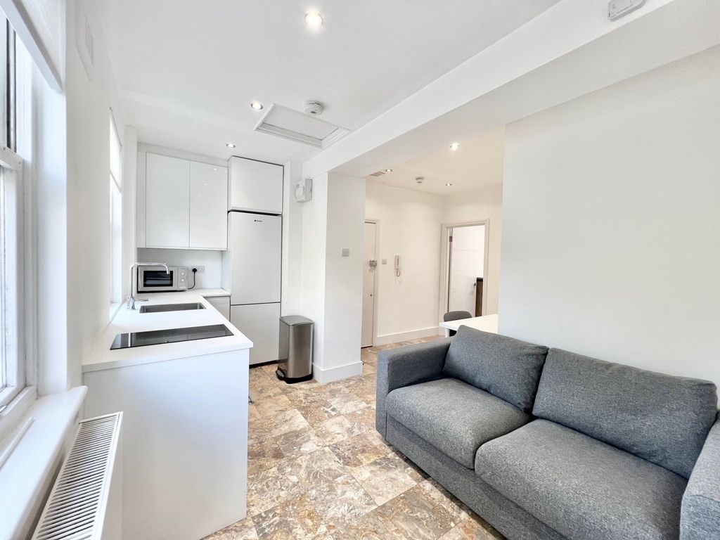 Property photo 2 of 11 Gallery