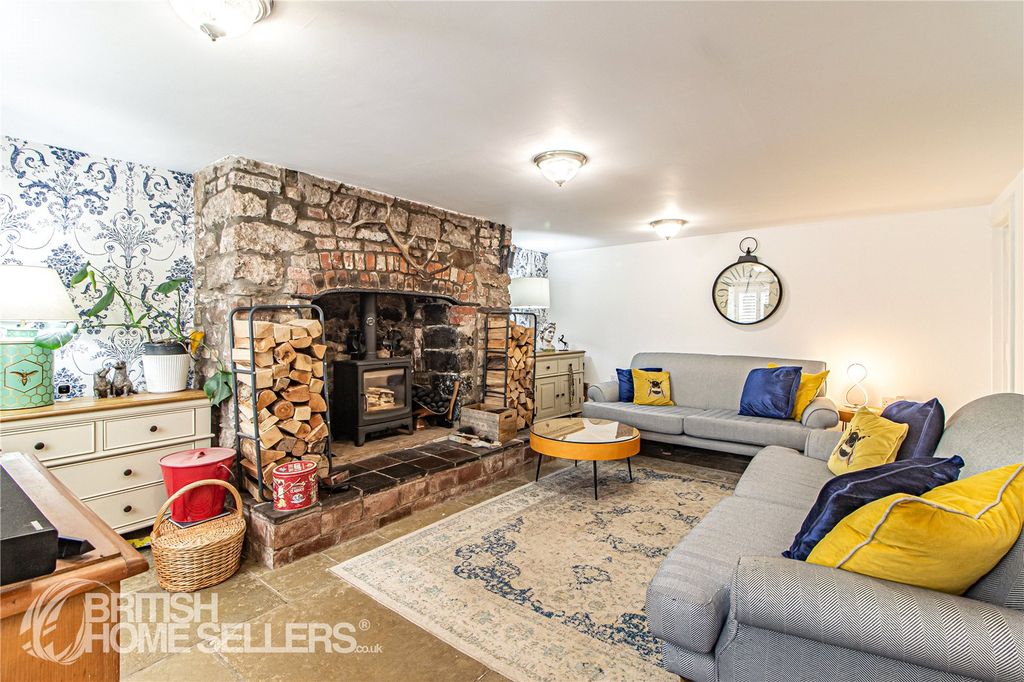 Property photo 2 of 52 Picture No. 68