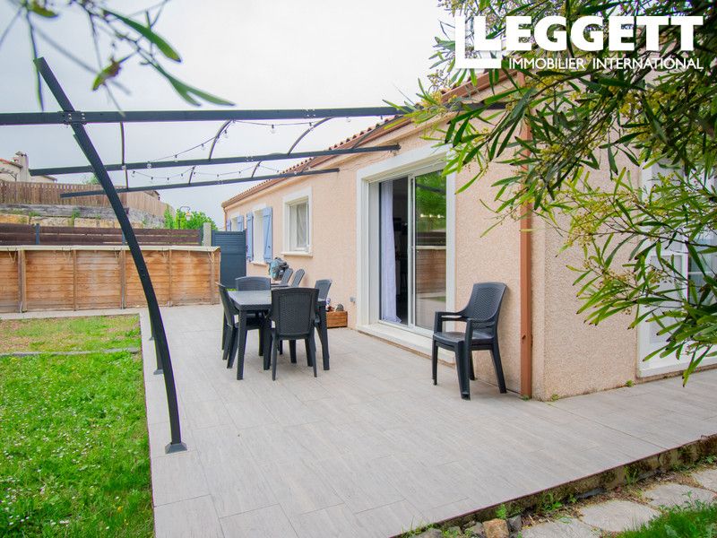 Property photo 2 of 10