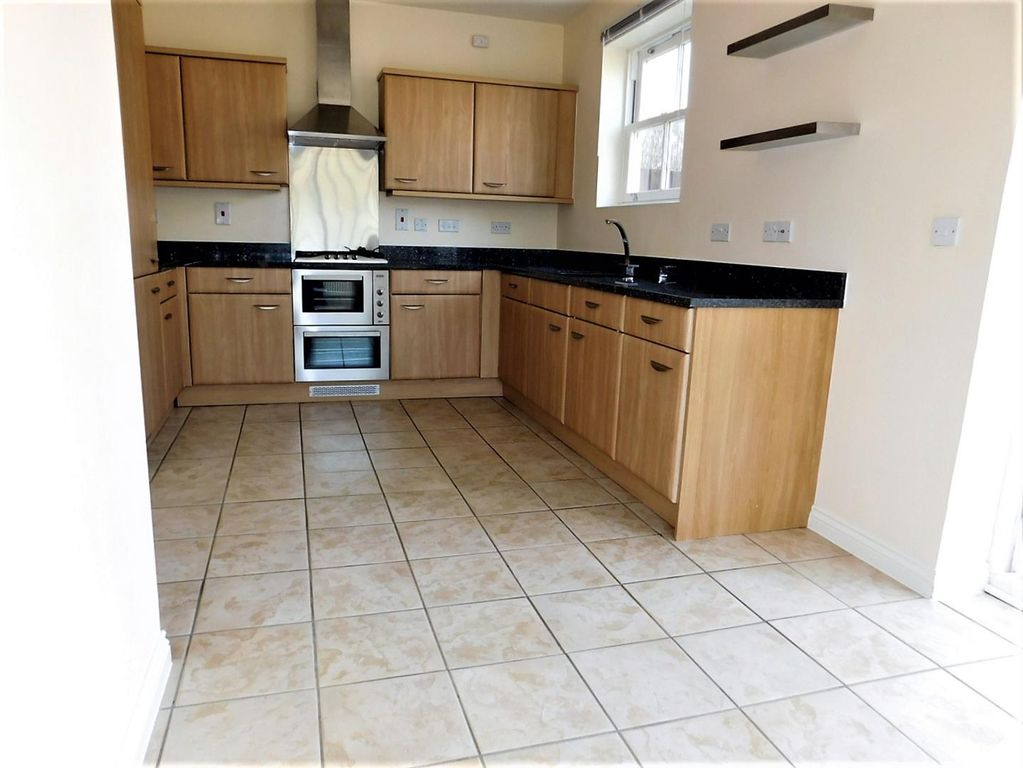 Property photo 2 of 26 Kitchen/Diner