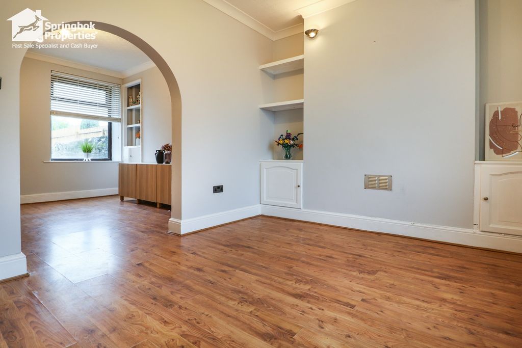Property photo 2 of 13 Image 2