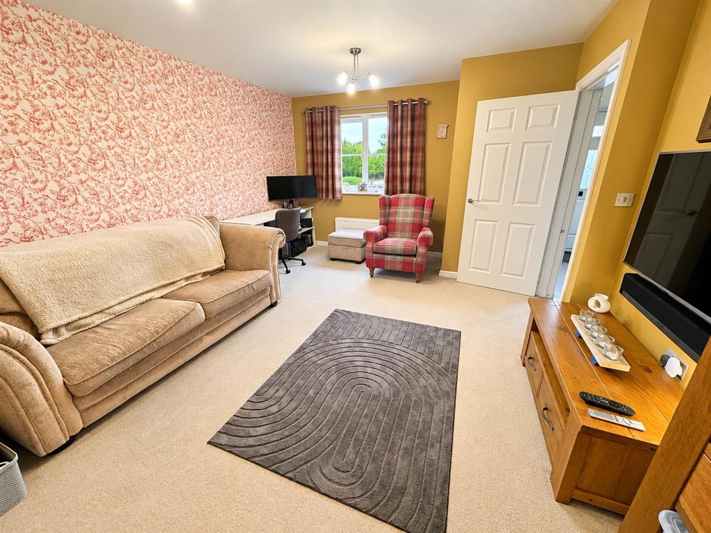 Property photo 3 of 19
