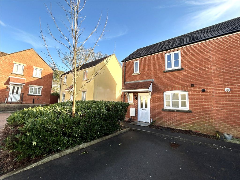 Property photo 1 of 10 Picture No. 11