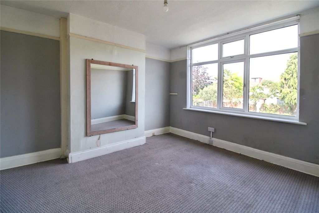 Property photo 2 of 11 Picture No. 23