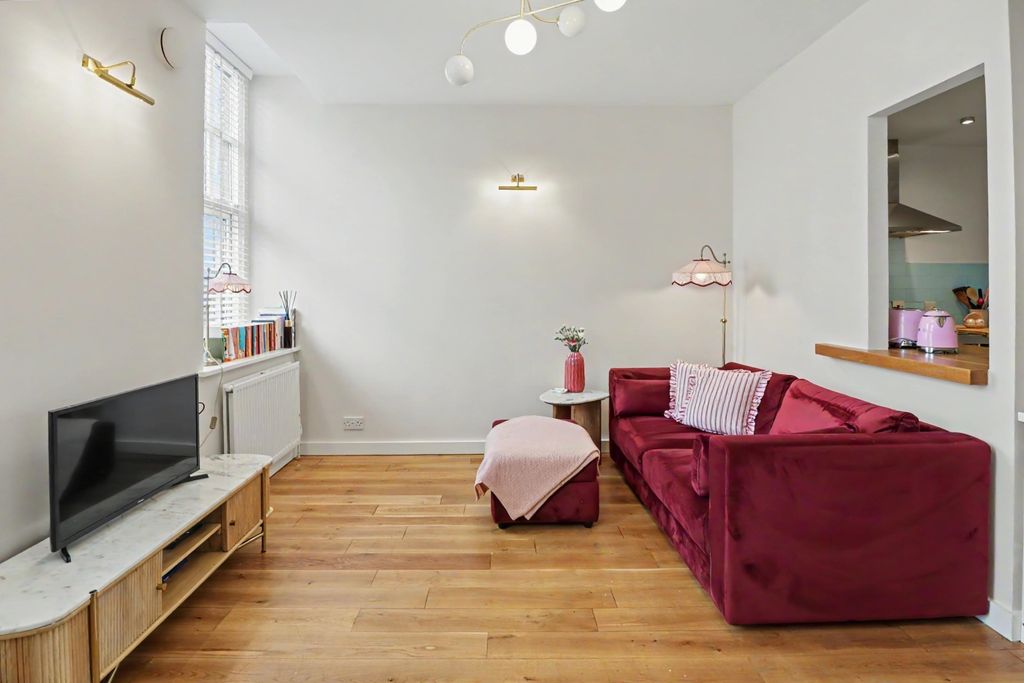 Property photo 1 of 12 Img_6706
