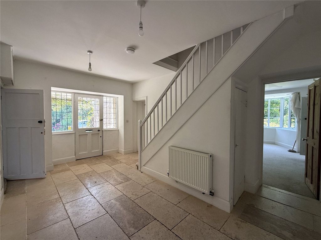 Property photo 3 of 38 Entrancel Hall