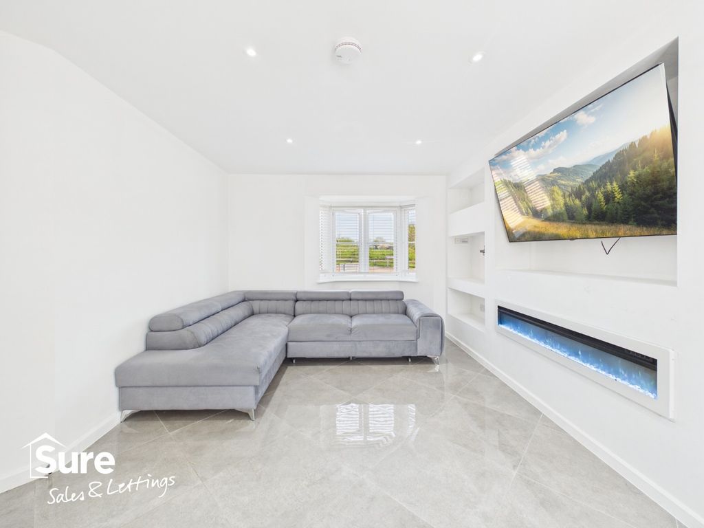 Property photo 3 of 19 5158506