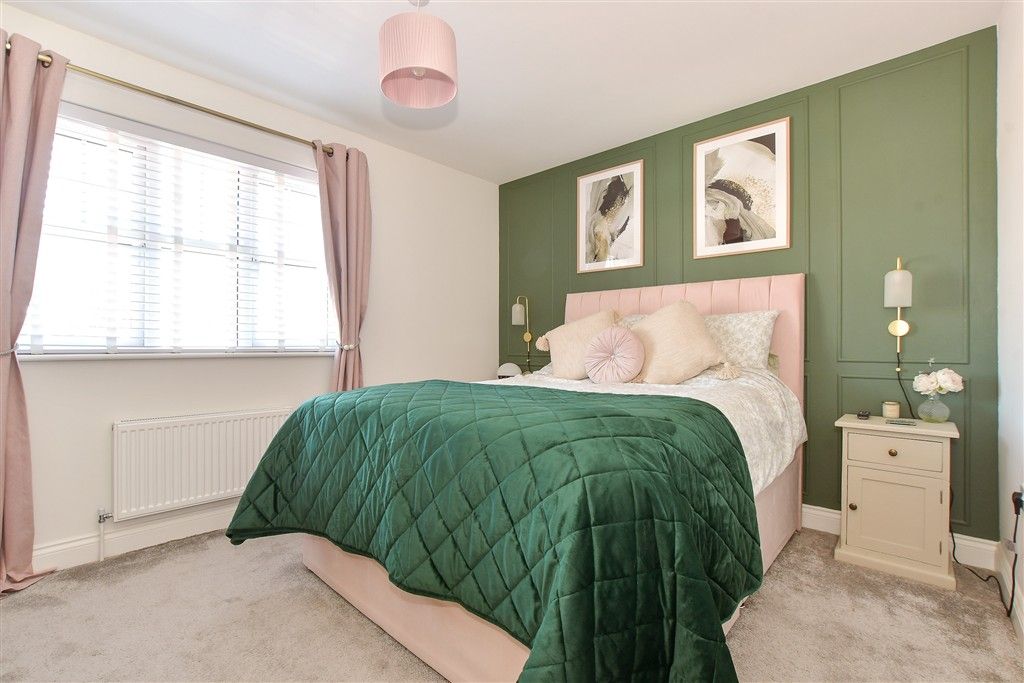 Property photo 1 of 12 Bedroom 1