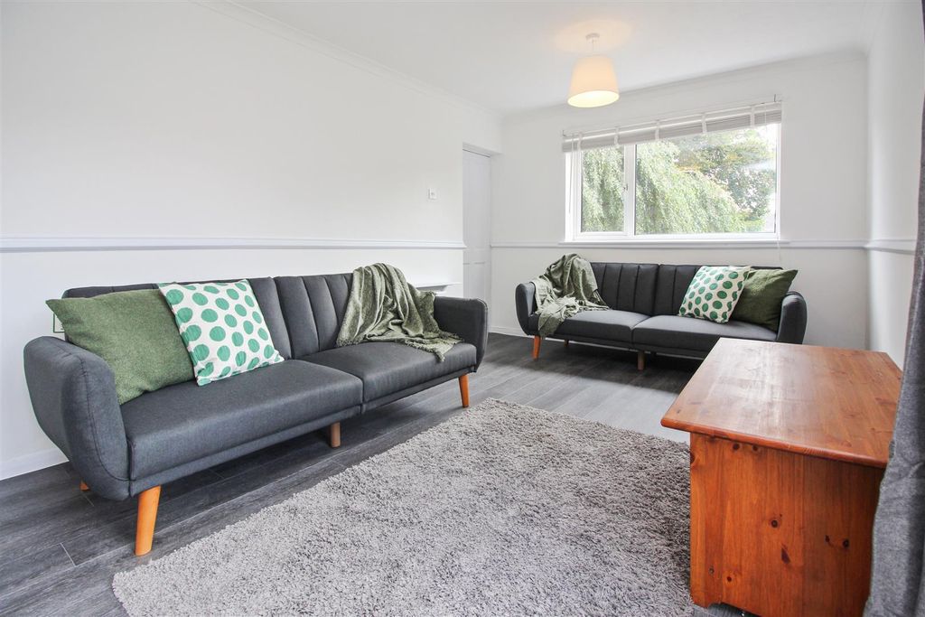 Property photo 2 of 13 Picture 2