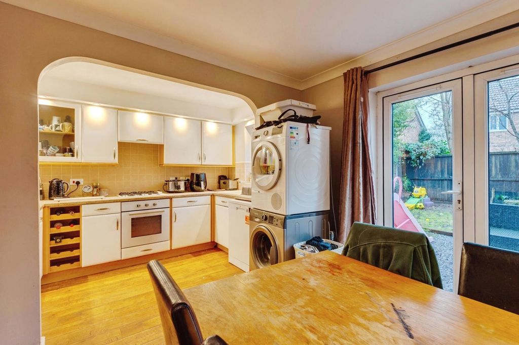 Property photo 2 of 12 Pbox-Img.Jpg