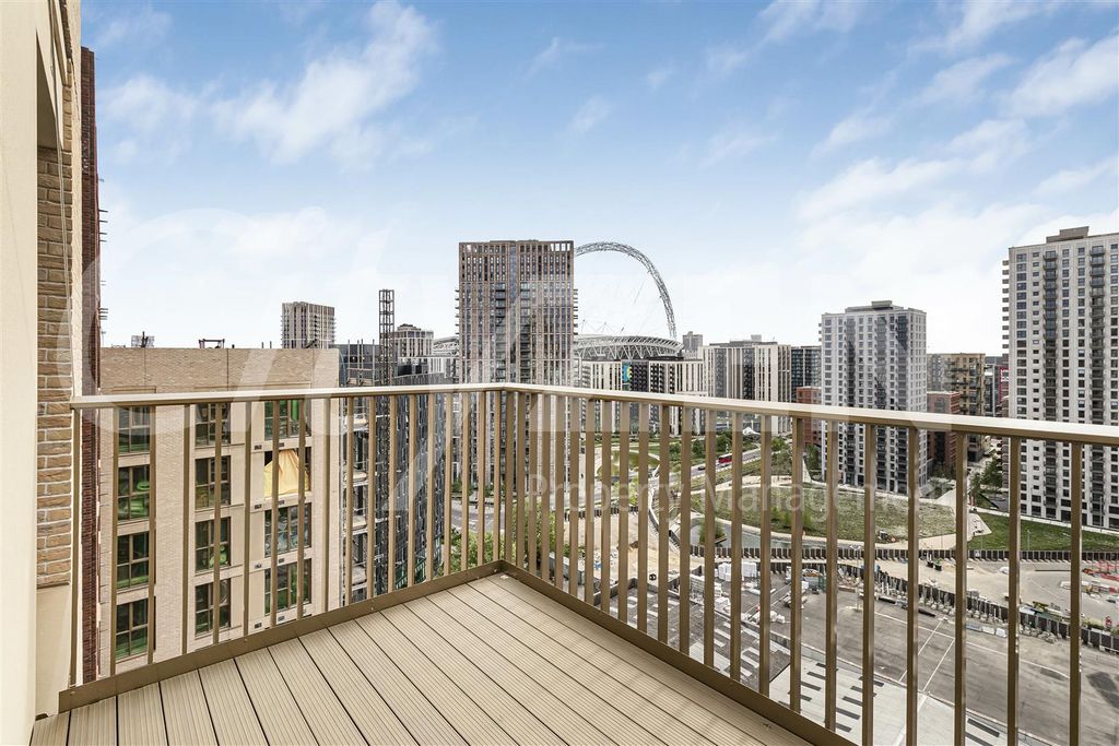 Property photo 3 of 49 Balcony/Views