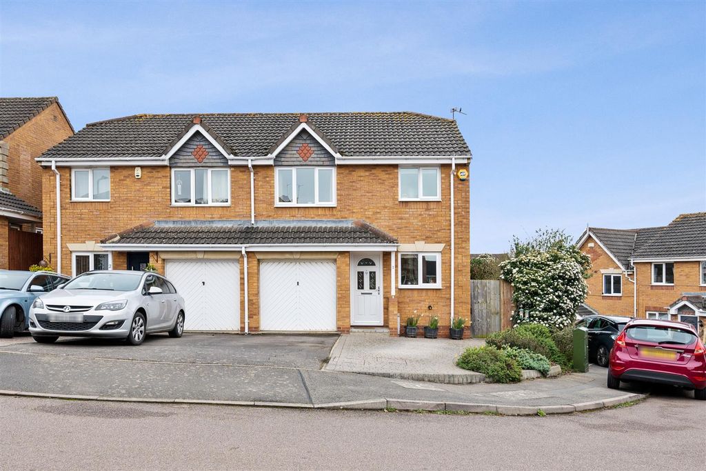 Property photo 1 of 29 Front