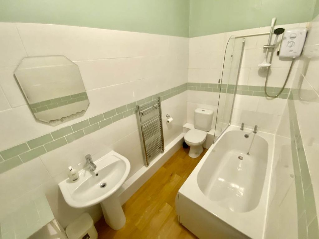 Property photo 1 of 16 Img_6018