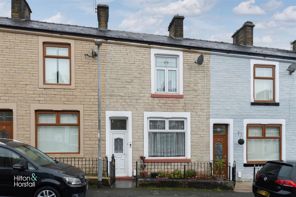 Property photo 1 of 10 Hargreaves Street