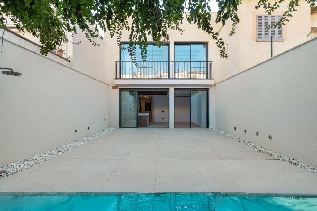 Property photo 1 of 18 Pool_Terrace