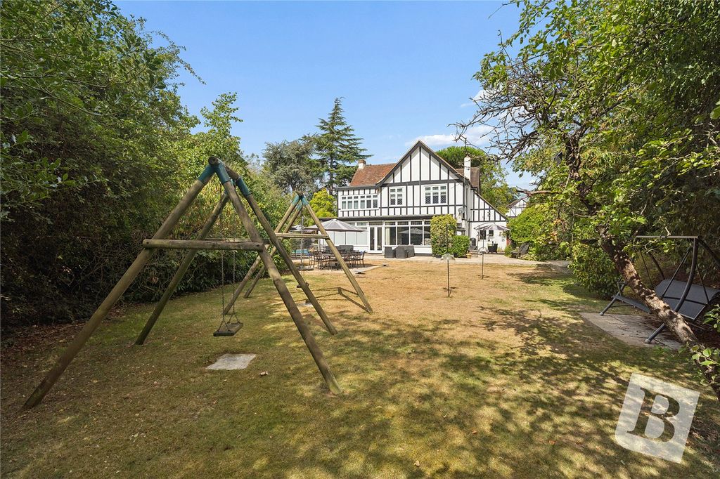 Property photo 1 of 24 Rear Garden