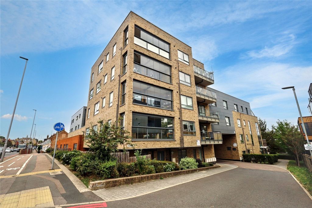 Property photo 1 of 10 External