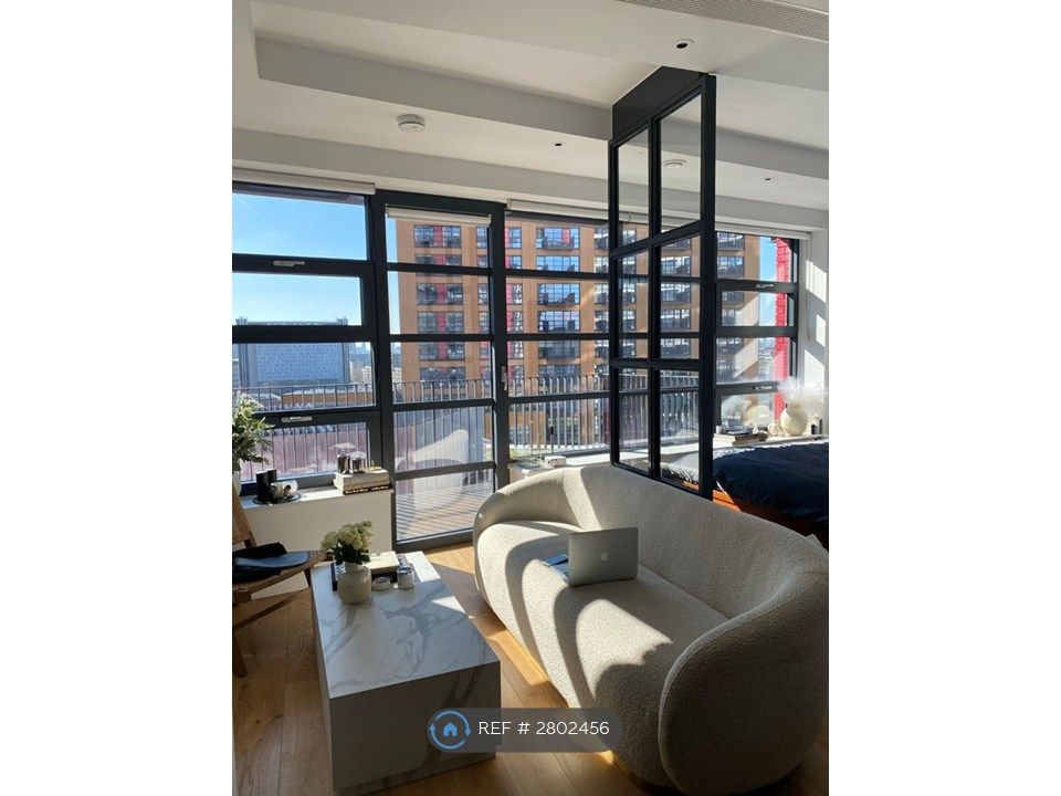 Property photo 2 of 9