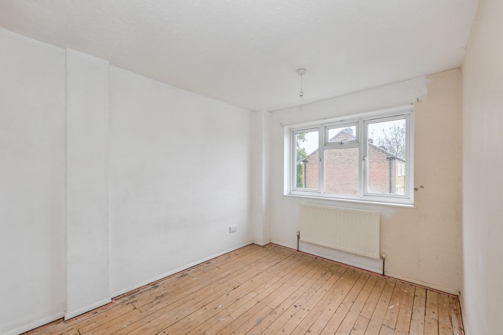 Property photo 3 of 16 6A Holme Close, Cheshunt, Waltham Cross En8 8st