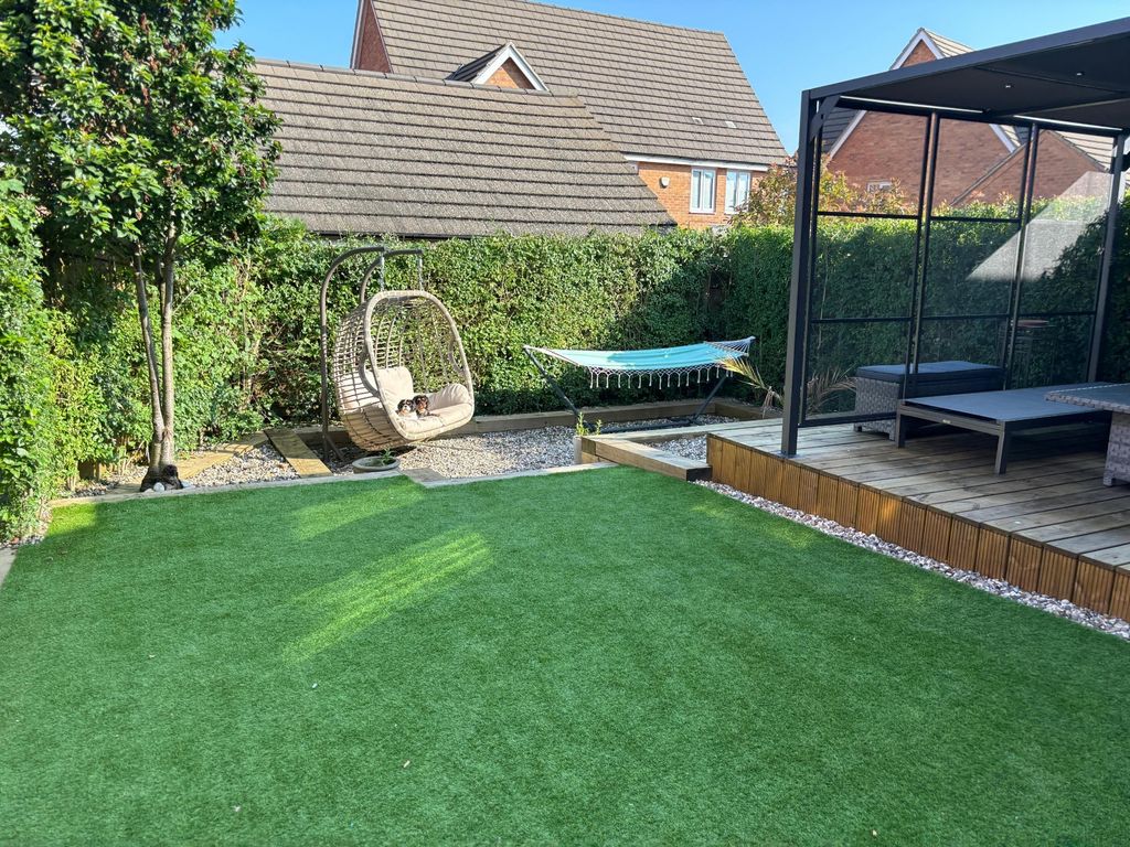 Property photo 3 of 19 Garden