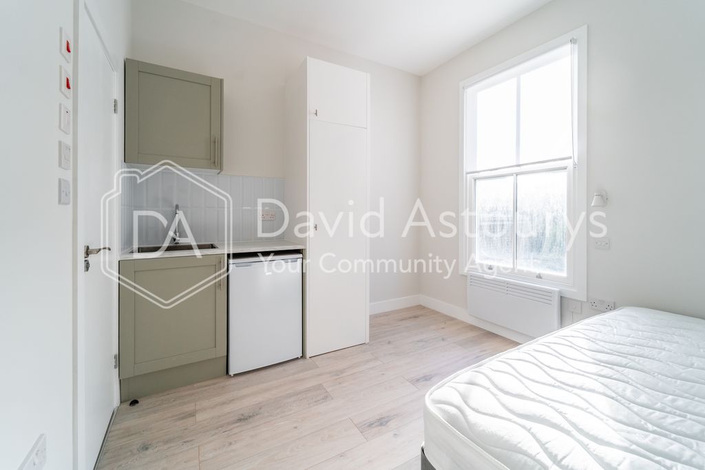 Property photo 3 of 11 Ndb00656