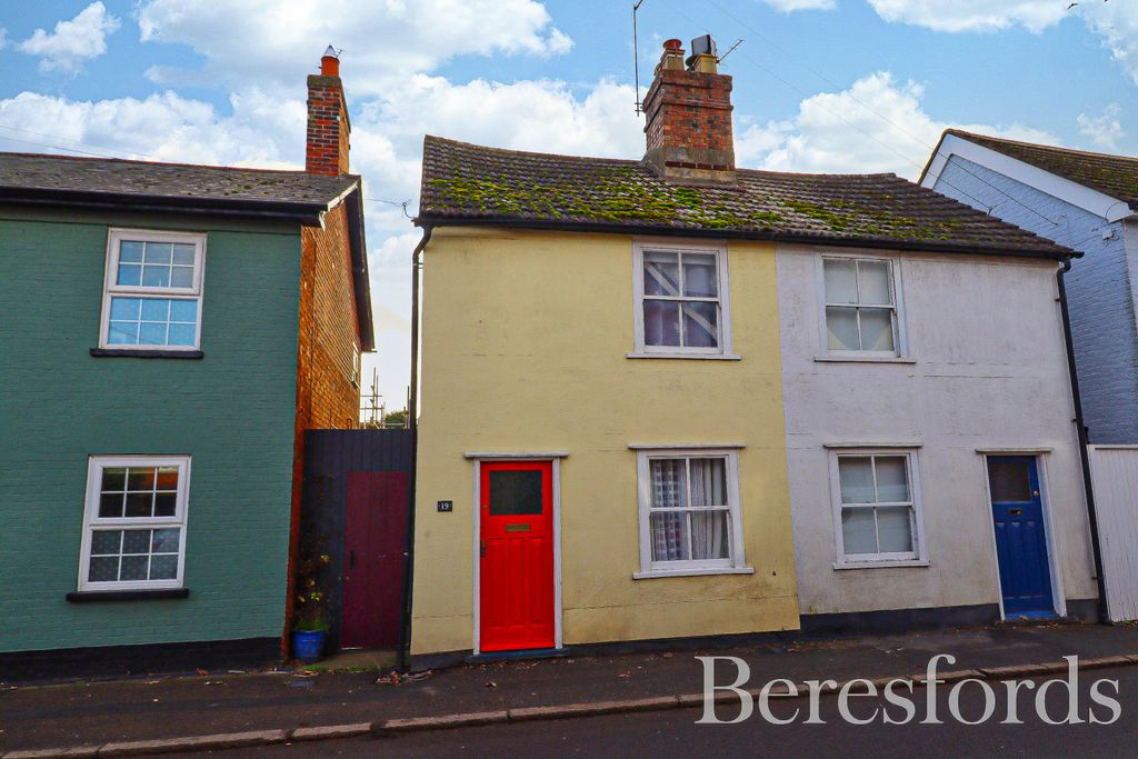 Property photo 3 of 32 Front