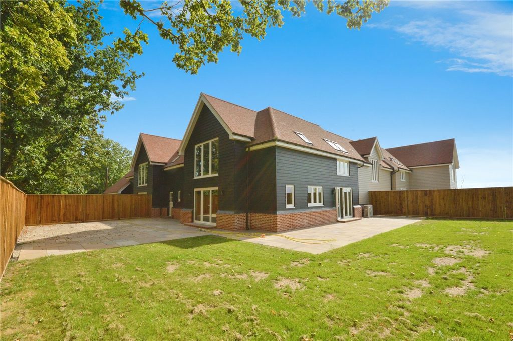 Property photo 1 of 26 Picture No. 32